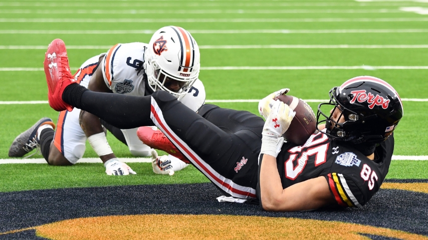Football Player Capsules: Preston Howard