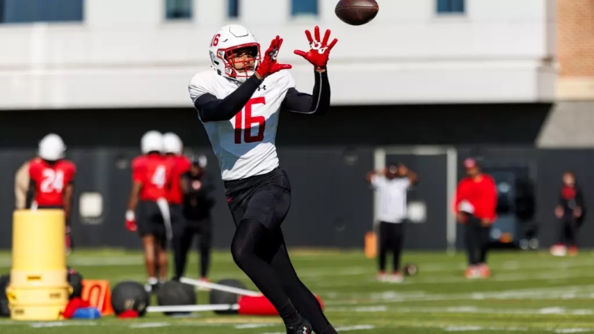 Football Player Capsules: Damon Hall
